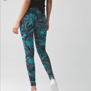 Lululemon wunder unders